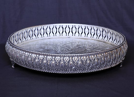 Seervarisai Plates Available for Rent